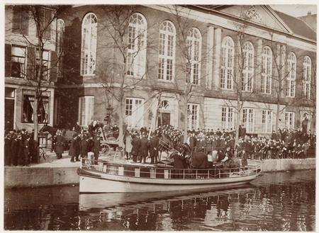 1909